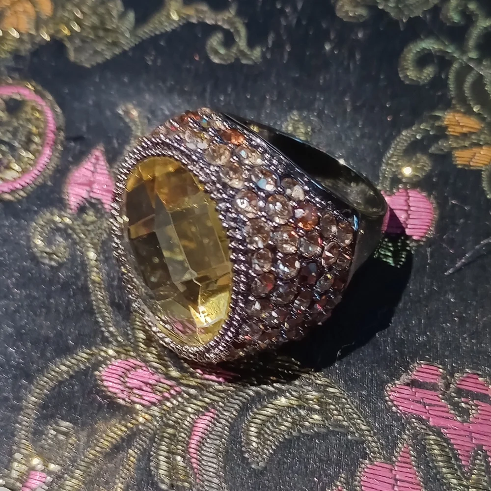 Joan Rivers Collection Ring - Picture 2 of 7